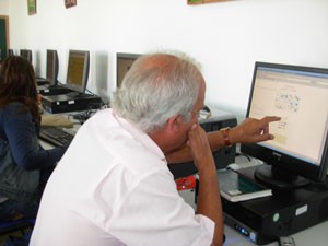 El periodista chipionero Virgilio Claver prepara una exposición antológica sobre sus trabajos en El Correo de Andalucía.