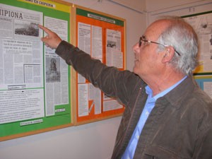 El periodista chipionero Virgilio Claver inaugura una exposición antológica sobre sus trabajos en El Correo de Andalucía.