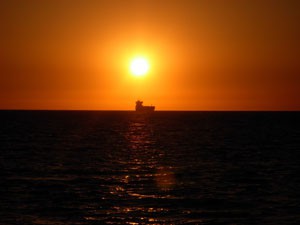 Entre 1740 y 1789 se pierden o naufragan en la zona de la Barra y Chipiona unos 118 barcos.  Destacan los 18  hundidos  en Salmedina, los 6 de la punta del Perro, 8 en las playas de Chipiona,  4 en Montijo.