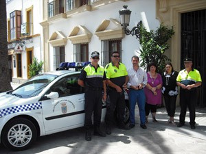 Presentado el nuevo vehículo de la policía local de Chipiona