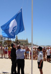 PP lamenta la pérdida de la Bandera Azul en la Playa de Regla   y pide responsabilidades municipales