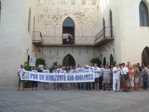 La plataforma “Por un horizonte sin molinos”afirma que la pasada manifestación es sólo la punta del iceberg del movimiento  contra el parque eólico