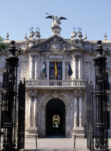 El Claustro de la Universidad de Sevilla aprueba por unanimidad una Declaración sobre la Memoria Histórica