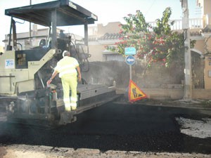 Comienza el asfaltado provisional del camino de Los Quemados