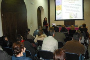 Éxito de participación en el taller “de la super mujer al trabajo compartido”(Chipiona)