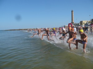 Éxito de la V travesía a nado “Picoco-Playa de Regla”