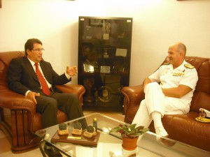 El Alcalde de Chipiona se reúne con el Almirante Jefe de la Base Naval de Rota