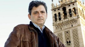 Francisco Gallardo entrevistado por Felix Machuca en ABC : «En la construcción de la Giralda hubo mangazo presupuestario»