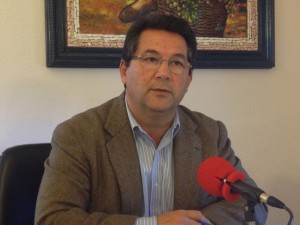 Antonio Peña aclara que el recibo de la contribución no subirá en Chipiona gracias a la modificación de las ordenanzas