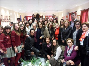 La religiosa Madre Sofía recibe el homenaje del Día de la Mujer por una entrega docente y humana de cuatro décadas