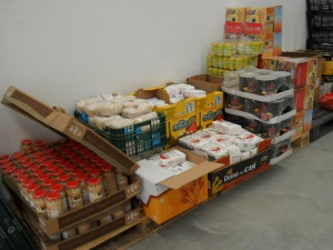 AMUEL y Bienestar Social colaboran para que familias necesitadas accedan a productos del Banco de Alimentos de Cádiz