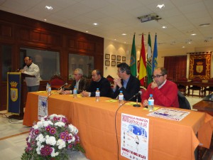 La mujer protagoniza la presentación de la vigésimo octava Media Maratón Costa de la Luz