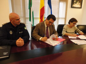 Ayuntamiento y Jefatura Central de Tráfico firman un convenio que facilitará la transmisión de datos y el acceso a los registros
