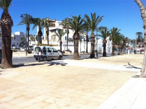 Soterrados la red aérea de baja tensión en la plaza del Padre Lerchundi para mejorar su eficiencia y la estética del lugar