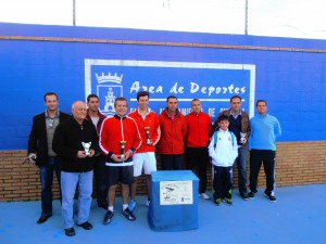 Jesús Hernández se impone en la primera liga local de tenis