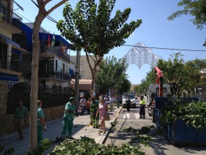 El Ayuntamiento prepara la explanada del Santuario para las fiestas de Regla que comienzan el próximo jueves