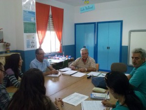 Ayuntamiento y colegios acuerdan un protocolo para iniciar el programa de tres comidas para alumnos necesitados