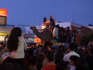 Delegación de Fiestas pone el punto y final a la Navidad con una cabalgata que transcurrió con total normalidad