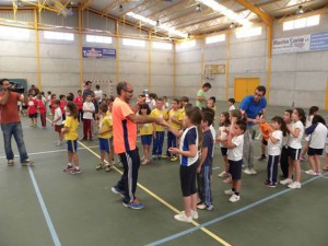 El programa Jugando al Atletismo cierra el curso en Chipiona con 750 niños participantes