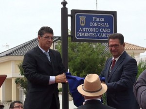 Inaugurada la plaza Antonio Caro Pimentel “Carito” como reconocimiento a su trayectoria humana y política