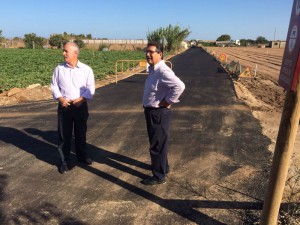 Antonio Peña afirma que con el Camino de La Talona se cierra un importante anillo asfaltado en un área agrícola clave