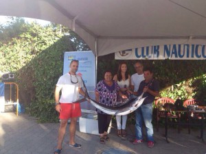 La Cocina Solidaria recibe las capturas del Open Ciudad de Chipiona de Curricán de Altura