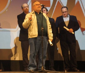 Juan Mellado distinguido en la gala del programa Temperamento por su labor de difusión de la copla