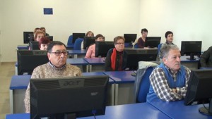 30 personas participan en dos nuevos cursos de nuevas tecnologías para mayores de 50 años.