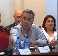 IU opina que el delegado de playas debería dar explicaciones sobre el  atraso en la puesta a punto de las playas