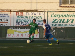 El Chipiona inicia la temporada con un empate en casa frente al Rota