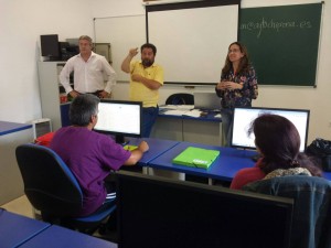 Quince desempleados concluyen un curso de iniciación a la red de Internet de la Delegación de Fomento