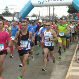 Más de 300 atletas participaron en la décimo segunda Carrera Popular La Reyerta.