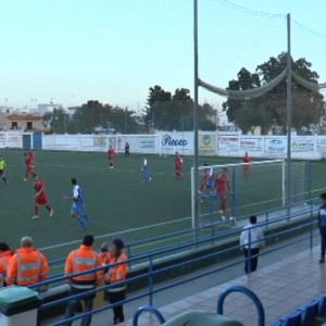 El Chipiona coge aire con una victoria mínima fraguada en el minuto 82