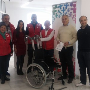 Cruz Roja Española adquiere equipos para  mejorar la movilidad de personas mayores