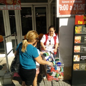 Cruz Roja Española recogerá alimentos en los supermecados Supersol durante el fin de semana