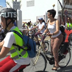 La comunidad educativa del Cristo de las Misericordias reclama con una marcha ciclista un carril bici