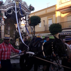 Los peregrinos retornan de un Rocío marcado por el temporal a la ida y los obligados cambios de itinerario