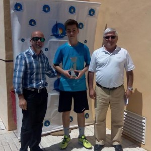 Pablo Solís Valderrama, del Club Tenis Chipiona, se proclama campeón provincial infantil