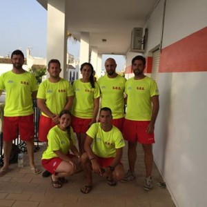 Voluntarios de Protección Civil consiguen reanimar a un hombre de 83 años en parada cardiorrespiratoria en la playa de Camarón