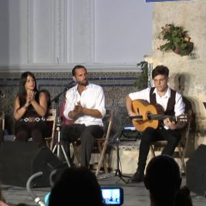 Satisfacción por el éxito del recital de guitarra de Antonio González que ha lanzado la campaña para rehabilitar el suelo del Santuario