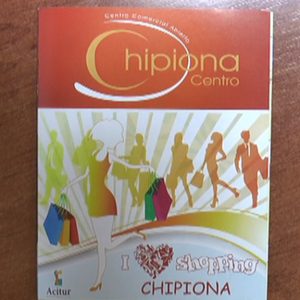 Una guía saludable y un plano de “shopping” para conocer mejor Chipiona