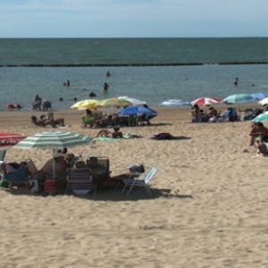 Fallece un hombre de 68 años en la playa del Muelle