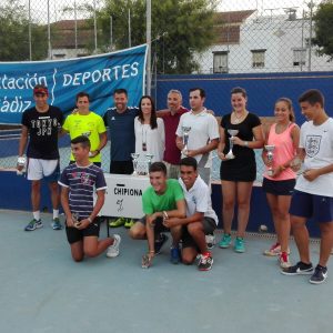 Felipe Vázquez campeón de la Liga cadete de verano de tenis