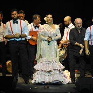 LA COMPARSA DE  CHIPIONA CON ANTONIO MARTIN EN EL HOMENAJE DE ERIKA LEIVA A ROCIO JURADO