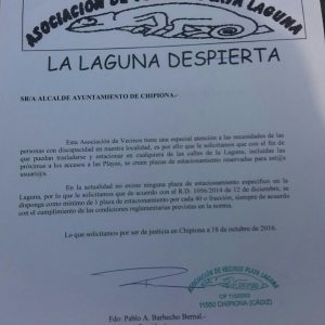 La Asociación de vecinos Playalaguna pide plazas de aparcamiento para personas con discapacidad en la zona de La Laguna