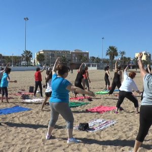 Comienza el programa de conmemoración del Día internacional de la fibromialgia con una demostración de pilates