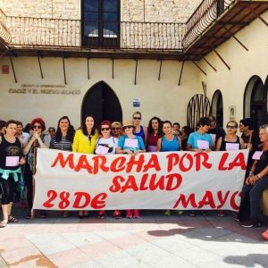 Una marcha y actividades físicas junto al mar llaman a reflexionar sobre la importancia incidir en la mejora de la salud de las mujeres