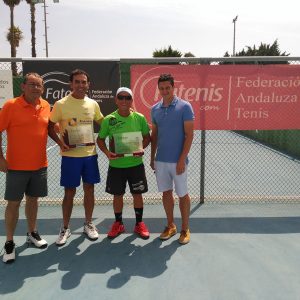 El tenista chipionero Manuel Massip se ha proclamado subcampeón de Andalucía veteranos mayores de 55 años