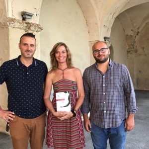 Presentada en el Castillo la obra ‘Lo que nunca conté’ de la poetisa María Gessa Ruano