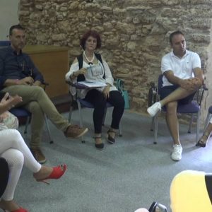 Los colectivos que piden una ambulancia de cuidados críticos permanente para Chipiona se reúnen con los tres grupos de la Corporación